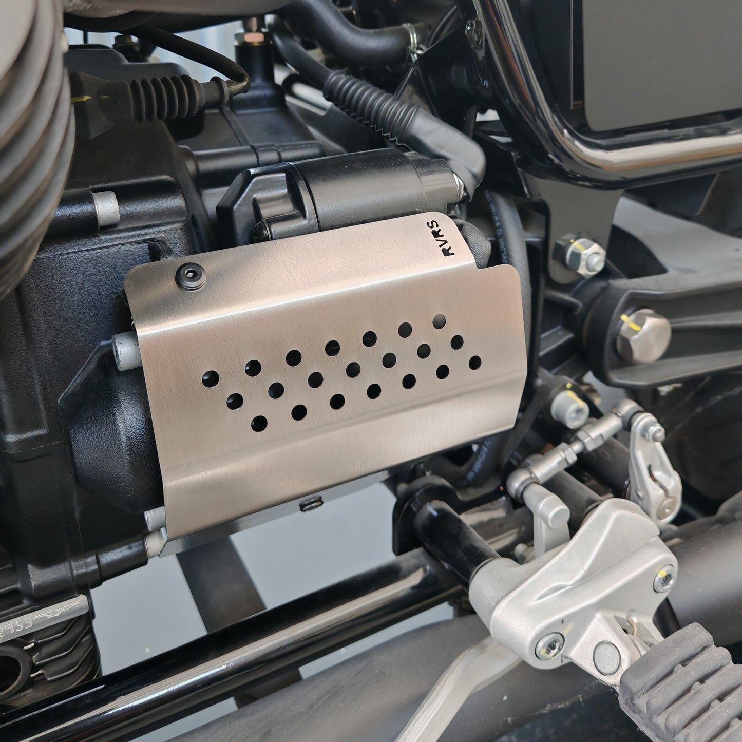 Starter motor cover